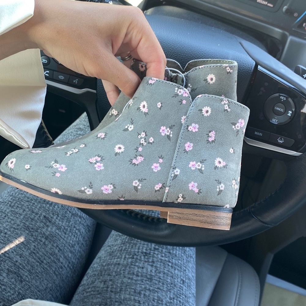 Size 12, cat & jack
